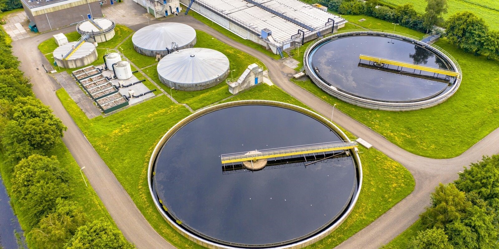 How Cooling Tower Water Treatment Prevents Downtime and Damage